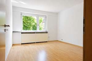 Geräumige 4-Zimmer-Wohnung mit Südwestbalkon und Blick ins Grüne in guter Wohnlage von KR-Uerdingen! – Die vollständige Adresse der Immobilie erhältst du vom Anbieter., 47829 Uerdingen, Krefeld – Vorschaubild 7