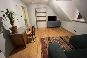 Möblierte, ruhige 2,5-Zimmer Dachgeschosswohnung in mitten der Maxvorstadt, Sofort Bezugsfrei. – Die vollständige Adresse der Immobilie erhältst du vom Anbieter., 80799 Am alten nördlichen Friedhof, München – Vorschaubild 3