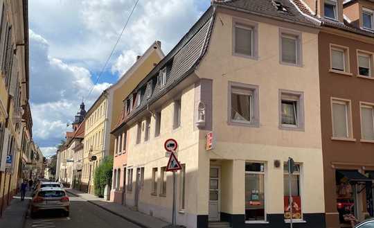 Attraktive Kapitalanlage: Renditeobjekt - Wohn- und Geschäftshaus im Herzen von Landau