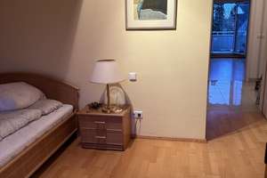 Geschmackvolle, gepflegte 2,5-Zimmer-Dachgeschosswohnung mit geh. Innenausstattung mit EBK – Wildenfelser Straße 22, 81249 Aubing-Süd, München – Vorschaubild 15