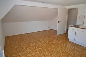 Stilvolle, zentralgelegene 2-Zimmer DG Wohnung in Regensburg – Galgenbergstrasse 5, 93053 Galgenberg, Regensburg – Vorschaubild 4