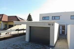 Wohntraum auf höchstem Niveau in Aalen-Fachsenfeld: Neubau moderne Doppelhaushälfte mit Garten – Richthofenstrasse 10/2, 73434 Fachsenfeld, Aalen – Vorschaubild 6