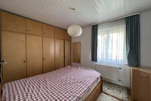 Zweifamilienhaus mit großem Garten und zwei Garagen – Tübingen (Kreis) – Vorschaubild 14
