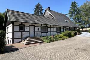 Exklusives ländliches Anwesen mit Pferdestallungen – Die vollständige Adresse der Immobilie erhältst du vom Anbieter., 32051 Herford – Vorschaubild 8