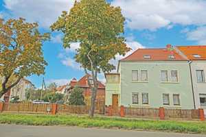 einzugsbereites Reihenendhaus / Zweifamilienhaus in Zerbst / Anhalt – Anhalt-Bitterfeld (Kreis) – Vorschaubild 1