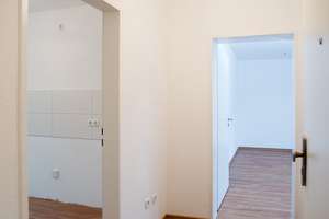 ** Modern sanierte 2-Zimmer-Wohnung mit schöner Loggia ** – Ottostraße 17, 47198 Hochheide, Duisburg – Vorschaubild 8