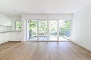 Sonnige Eleganz: Großzügige Etagenwohnung mit Balkon und offener Küche inkl. EBK