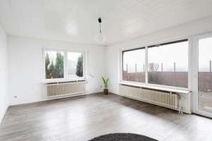 Einfamilienhaus mit 109 m² Wohnfläche, großem Grundstück und modernisierten Fenstern – Die vollständige Adresse der Immobilie erhältst du vom Anbieter., 25379 Herzhorn – Vorschaubild 11