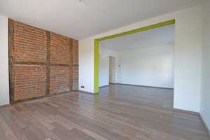 Teilmodernisiertes Zweifamilienhaus mit Garage und Stellplatz auf 566 m² Grundstück – Annener Berg 3, 58454 Ennepe-Ruhr-Kreis – Vorschaubild 4
