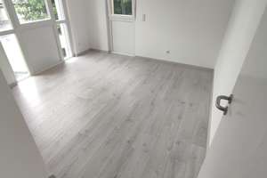 modern gestaltete, lichtdurchflutete 3-Zimmer-Wohnung mit Blick ins Grüne und Aufzug in  super Lage – Im Weller 1, 90768 Dambach, Unterfürberg, Fürth – Vorschaubild 7