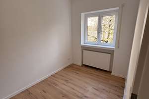 Neu modernisierte 4-Zimmer-Wohnung mit Terrasse und EBK in Stuttgart-West – Klopstockstr. 17, 70193 Hölderlinplatz, Stuttgart – Vorschaubild 2
