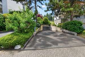 Golzheim Rheinnähe: Großzügige 3-Zi.-ETW! Aufzug! Große Loggia! TG-Stellplatz! Sanierungsbedarf! – Die vollständige Adresse der Immobilie erhältst du vom Anbieter., 40474 Golzheim, Düsseldorf – Vorschaubild 22