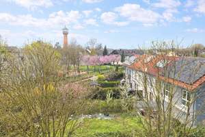 Charmante Dachgeschosswohnung mit 2 Süd-Balkonen & Weitblick in ruhiger Lage von Wallstadt-Nord – Die vollständige Adresse der Immobilie erhältst du vom Anbieter., 68259 Wallstadt, Mannheim – Vorschaubild 1