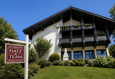 Wohnhaus mit Panoramablick - Airbnb-Hütte trägt einen Großteil der Finanzierung