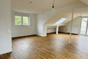 Erstbezug nach hochwertiger Sanierung – Moderne 2-Zimmer-Dachgeschosswohnung – 51379 Opladen, Leverkusen – Vorschaubild 3