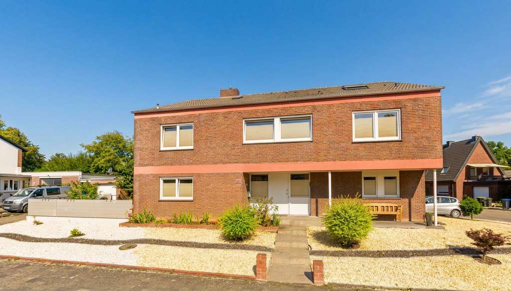 Immobilie in Steinfurt - Wohnen & Vermieten unter einem Dach – großzügiges Zweifamilienhaus mit Einliegerwohnung & Südgarten - Bild 0