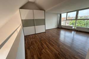 ruhige Penthouse-Wohnung Nähe Zülpicher Platz – Die vollständige Adresse der Immobilie erhältst du vom Anbieter., 50676 Altstadt/Süd, Köln – Vorschaubild 3