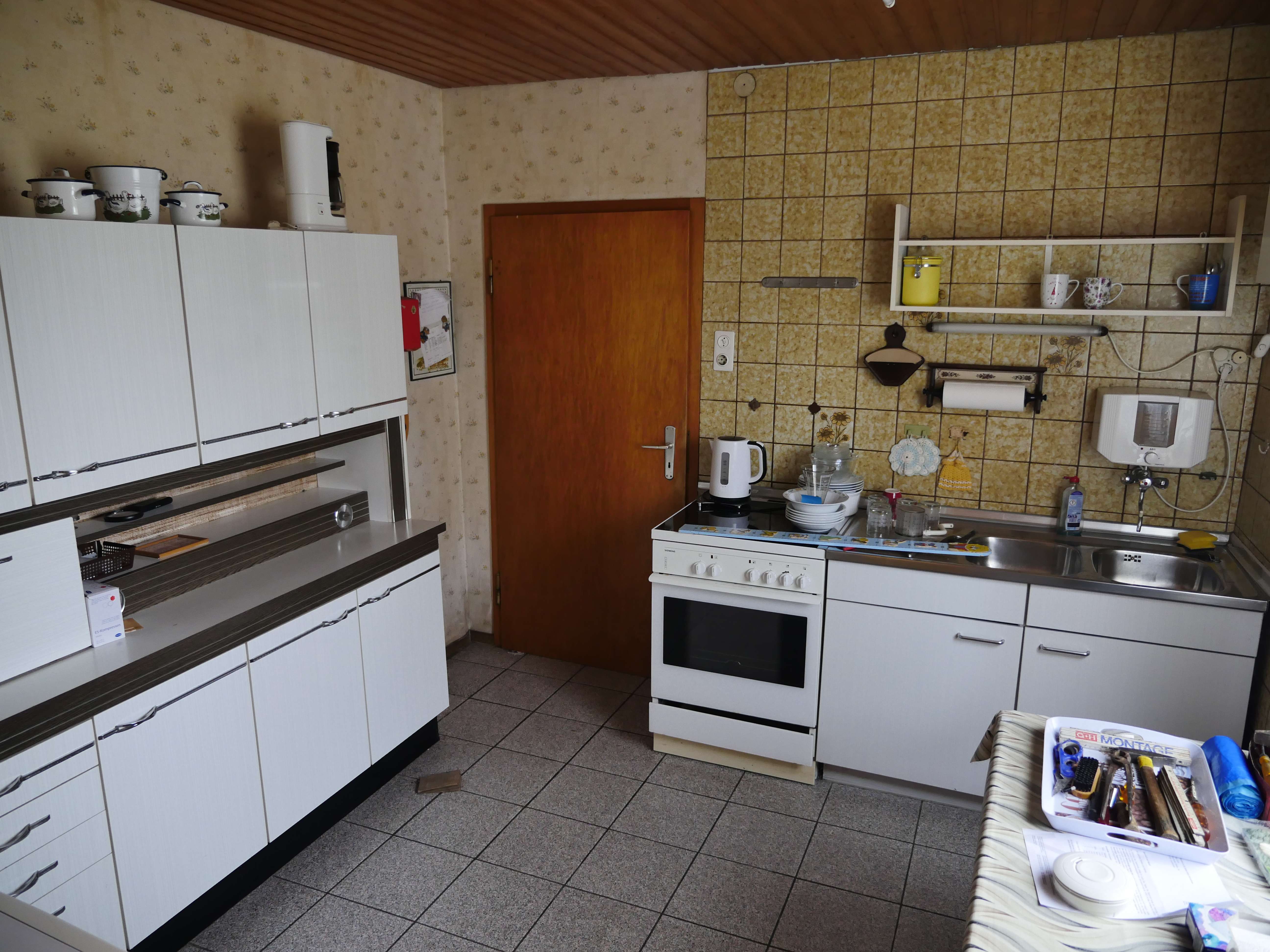 Fachwerkhaus, renovierungsbedürftig, mit 2 Wohneinheiten in Leverkusen-Bergisch Neukirchen, Leverkusen – Bild 4