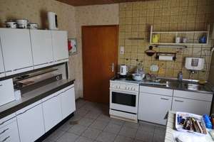 Fachwerkhaus, renovierungsbedürftig, mit 2 Wohneinheiten in Leverkusen-Bergisch Neukirchen – Hüscheider Straße 34, 51381 Bergisch Neukirchen, Leverkusen – Vorschaubild 4