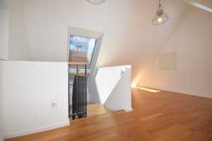 MODERNES WOHNEN*** Schönes 4 - Zimmer Reihenhaus in ruhiger Lage – Esslingen (Kreis) – Vorschaubild 9