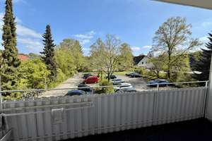 RENOVIERT - IDYLLISCH AM GUTSHOF-/SCHLOSSPARK BRITZ: BALKON - MIT STELLPLATZ! – Die vollständige Adresse der Immobilie erhältst du vom Anbieter., 12347 Britz, Berlin – Vorschaubild 2