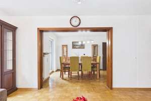 Möblierte 4-Zi. mit Garten & Garage – Die vollständige Adresse der Immobilie erhältst du vom Anbieter., 81825 Gartenstadt Trudering, München – Vorschaubild 4