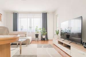 Helle und großzügig geschnittene 4-Zimmer-Wohnung in attraktiver Lage