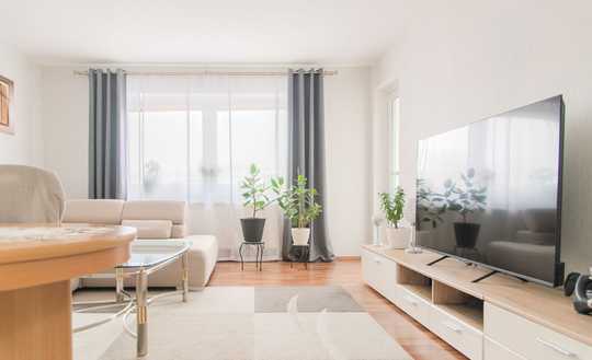 Helle und großzügig geschnittene 4-Zimmer-Wohnung in attraktiver Lage