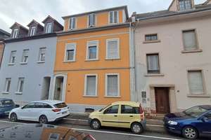 BESICHTIGE JETZT! : Mehrfamilienhaus mit bis zu 3 Einheiten und Entwicklungspotenzial in Speyer-West