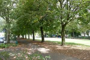 Modernes Wohnen im alten Gewand! Attraktive, großzügige 3 - Zi.- Wohnung am Platz der Republik! – Platz der Republik 46a, 42107 Elberfeld, Wuppertal – Vorschaubild 17