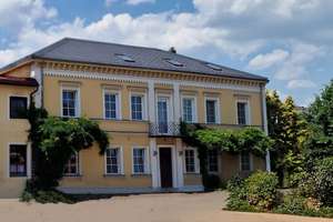 Stadtvilla mit Tradition – Eleganz und Präsenz – Die vollständige Adresse der Immobilie erhältst du vom Anbieter., 85077 Manching – Vorschaubild 1