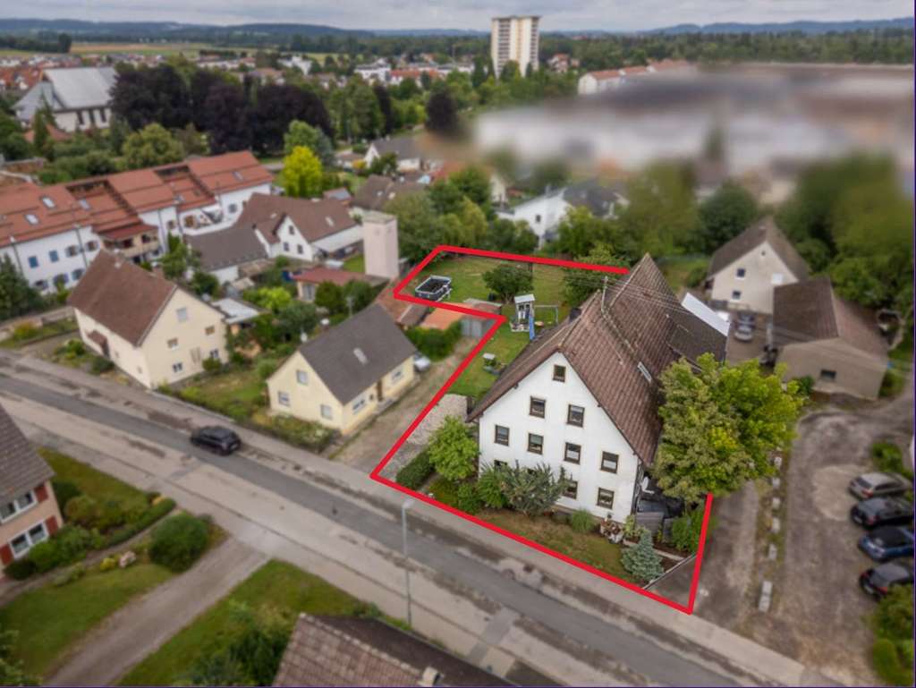 Immobilie in Kirchdorf an der Iller - Ein Zuhause mit Substanz, Freiraum und vielseitigen Nutzungsmöglichkeiten - Bild 1