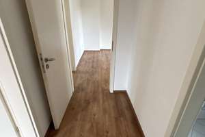 2,5-Zimmer-Wohnung mit großem Essbereich, Tageslichtbad & Blick ins Grüne – Rahmstraße 227A, 45326 Altenessen-Süd, Essen – Vorschaubild 6