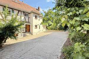Traumhaftes Fachwerkhaus mit großem Grundstück und Terrasse – Die vollständige Adresse der Immobilie erhältst du vom Anbieter., 60389 Seckbach, Frankfurt am Main – Vorschaubild 1