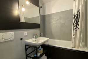 Property thumbnail 9