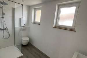 Modernisiertes Reihenmittelhaus mit Garten, Terrasse & Garage in Top-Lage von Balingen – Am Baltenweg 6, 72336 Balingen – Vorschaubild 4