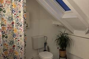 Helle 3-Zimmer Dachgeschoss-Wohnung in Hamburg-Bahrenfeld – August-Kirch-Straße 3, 22525 Bahrenfeld, Hamburg – Vorschaubild 3