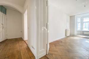 ALTBAULIEBHABER AUFGEPASST! HELLE UND KLASSISCH SCHÖNE ALTBAUWOHNUNG MIT POTENZIAL! PROVISIONSFREI! – Lübecker Straße 29, 10559 Moabit, Berlin – Vorschaubild 20