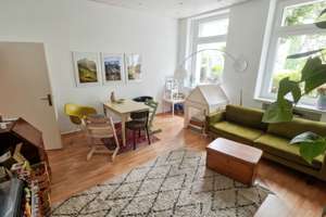 3-Zimmer EG-Wohnung mit Gemeinschaftsgarten / Altbau in Golzheim