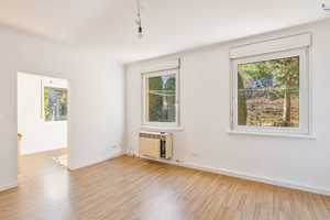 Familienidyll oder Investmentchance – Vielseitiges Wohnhaus mit Garten in Stuttgart-Wangen – Stuttgart – Vorschaubild 14