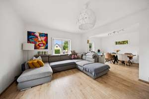 Großzügig wohnen im Grünen – Modernisiertes EFH auf Erbpachtgrundstück – Die vollständige Adresse der Immobilie erhältst du vom Anbieter., 22457 Schnelsen, Hamburg – Vorschaubild 2