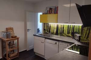 "Hidden Gem" in Erlangens Bestlage: Neuwertige 3-Zimmer-Oase mit Maßküche & Home-Office-Setup!