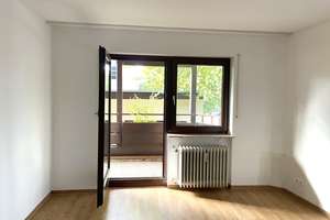 Helle 3-Zimmer Wohnung mit Balkon im 1. OG in Freiburg-Ebnet – Die vollständige Adresse der Immobilie erhältst du vom Anbieter., 79117 Ebnet, Freiburg im Breisgau – Vorschaubild 4