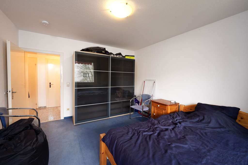 Immobilie in Elmshorn - Vermietet - Gepflegte Etagenwohnung mit Potenzial: 2 Zimmer, Loggia & Keller in Massivbauweise - Bild 3