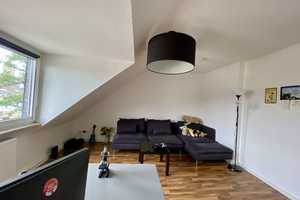 Cozy 2-Room Furnished | Gemütliche 2-Zimmer-Wohnung Pempelfort – central & möbliert & connected – Düsseldorf – Vorschaubild 2