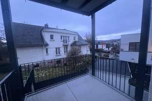 Traumwohnung mit einer EBK, 2 Balkonen, Tageslichtduschbad – Die vollständige Adresse der Immobilie erhältst du vom Anbieter., 65189 Nordost, Wiesbaden – Vorschaubild 2