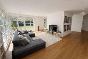 Exklusive 4,5-Zi.-Wohnung im EG mit Garten in Hamburg-Bergedorf