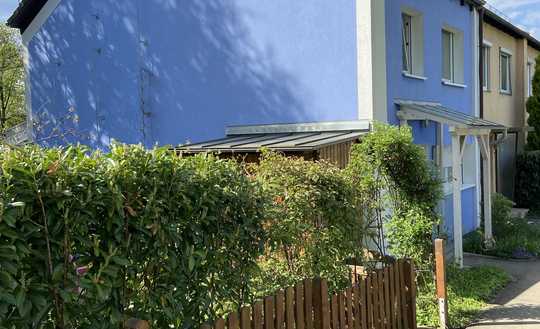 Ohne Maklerprovision: Top renoviertes Reiheneckhaus mit großem Garten und Garage zu verkaufen