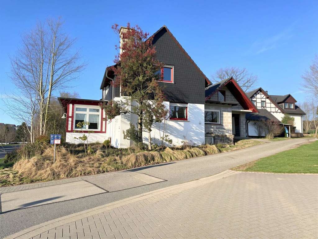 Immobilie in Meinerzhagen - Rohdiamant sucht Visionär - Bild 0