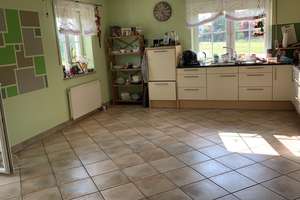 Geräumiges Einfamilienhaus mit 6 Zimmern in Wolfersdorf – Hochstraße 40, 85395 Wolfersdorf – Vorschaubild 2